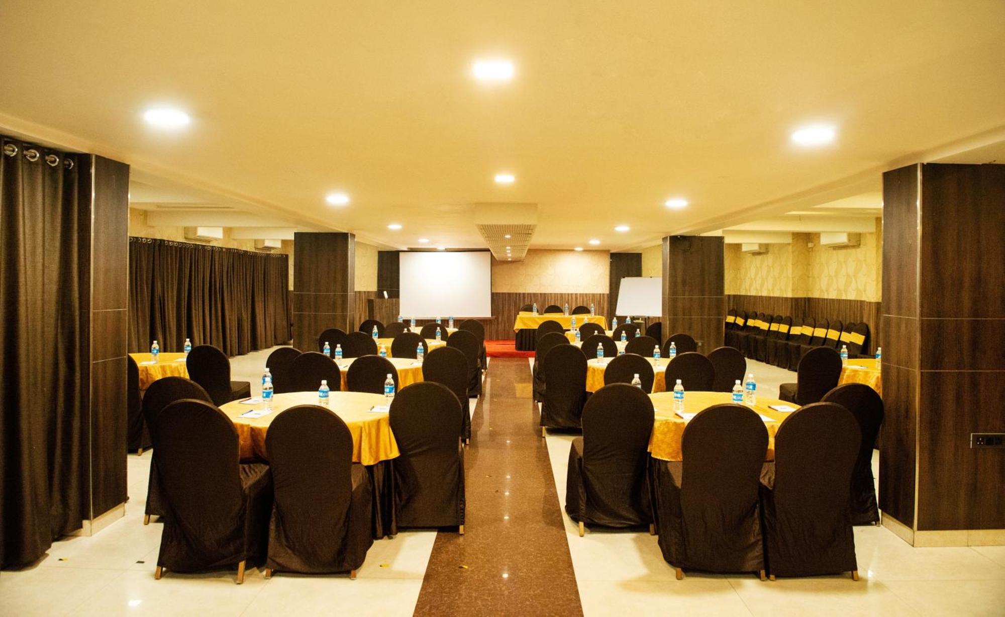 Bangalore Gate Hotel & Conferences Exterior foto